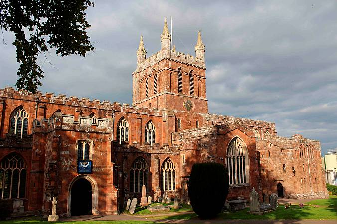 Crediton - Exterior View