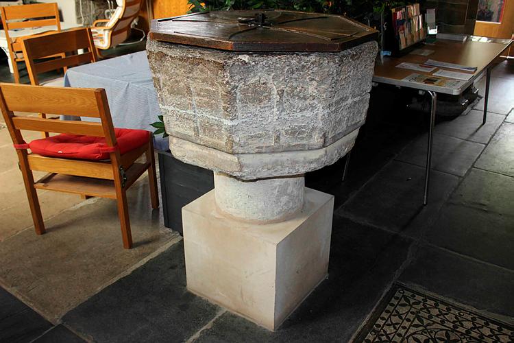 Dartmouth St. Clement - The Font