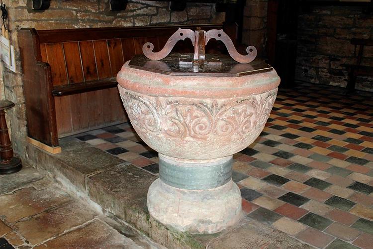 Dartmouth St. Petroc - The Font