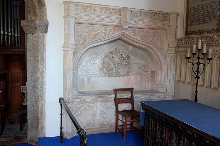 Holcombe Burnell  - Tomb Detail