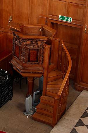 St Andrew by the Wardrobe - The Pulpit